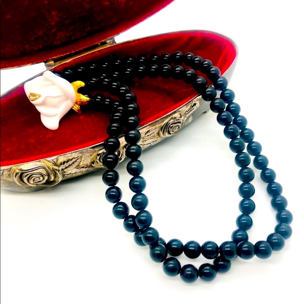 Vintage KJL Black Bead Rose Necklace 🌹
